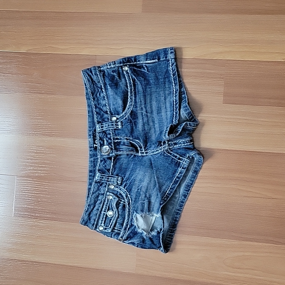 Jean short shorts